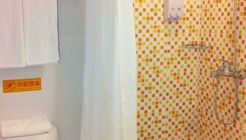 Kamer - Xianyang Airport)  Weicheng District Home Inn (Dongfeng Road Branch