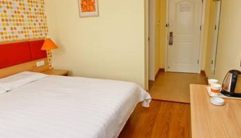 Kamer - Xianyang Airport)  Weicheng District Home Inn (Dongfeng Road Branch