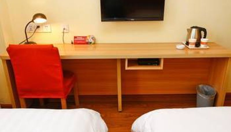 Kamer - Xianyang Airport)  Weicheng District Home Inn (Dongfeng Road Branch
