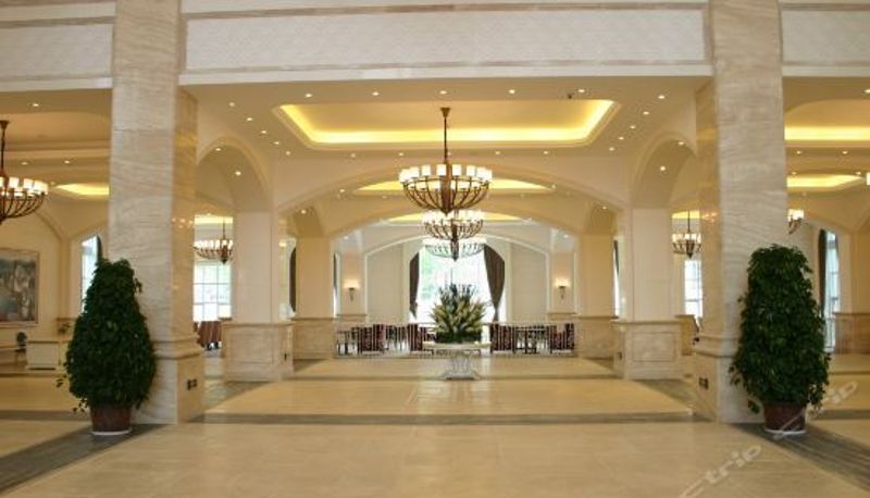 Recepcja - Blue Sky Hotel Yantai