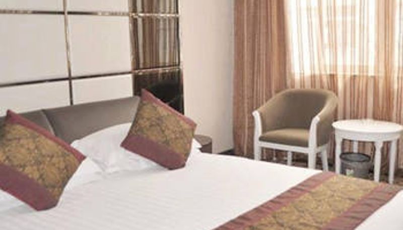 Zimmer - First Time Chain Hotel (Hundred Island Love Jade Store)