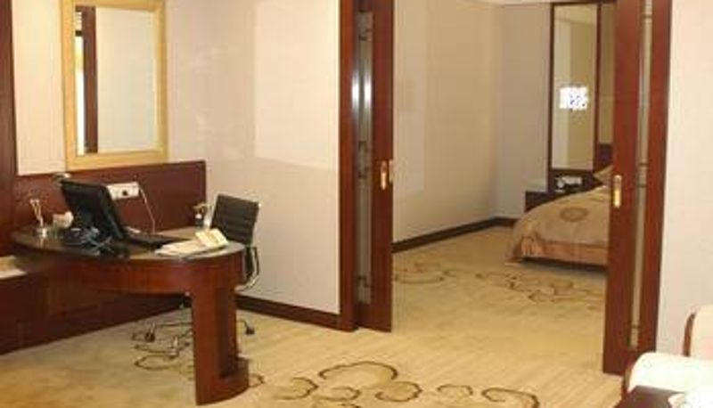 Camera - Xiangjiang Hotel Cuiyuan Building