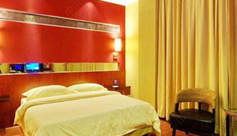 Camera - Wenhua Fashion Hotel (Bus Terminal Store)