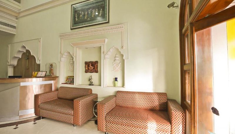 Hall - Hotel Kanha Continental
