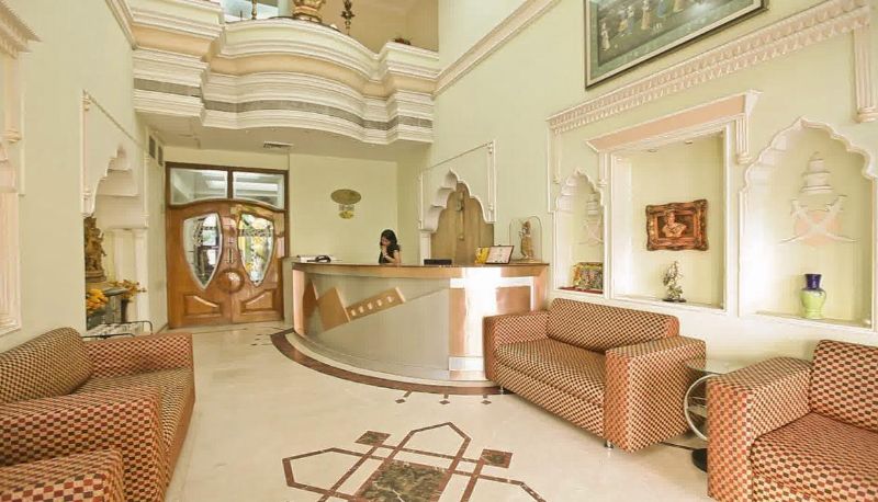 Hall - Hotel Kanha Continental