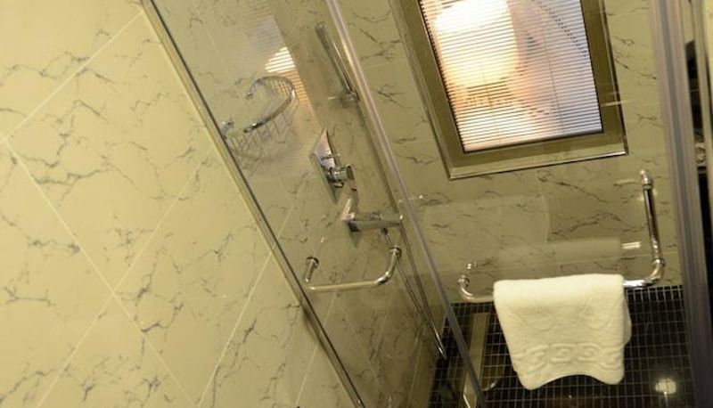 Bathroom - Berjer Boutique Hotel & Spa - Boutique Class