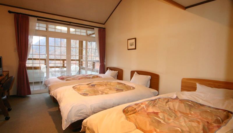 Habitación triple - Pension Four Seasons