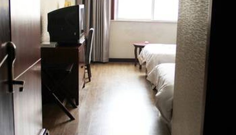 Camera - Huangdu Hotel (National Defense Road Store)