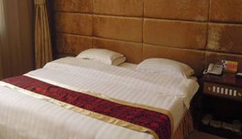 Camera - Taihe Business Hotel