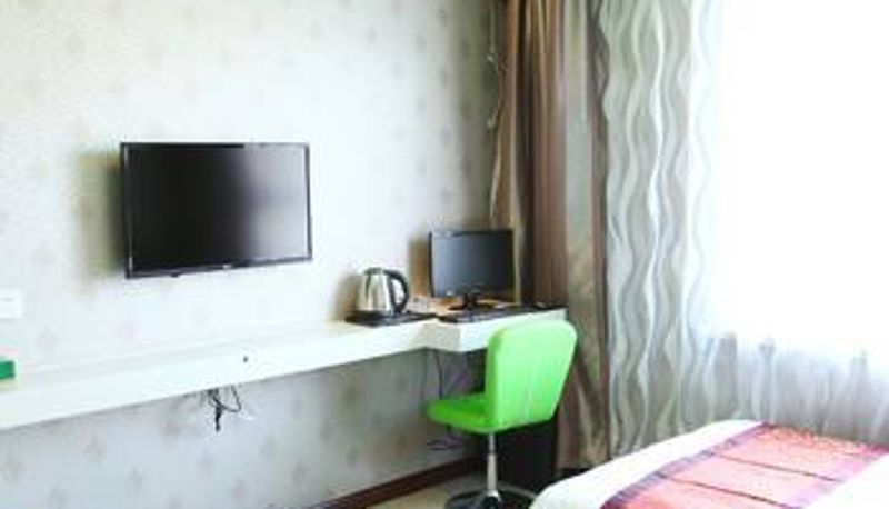 Chambre - To Youth Holiday Hotel (Department Store Railway Station Store)