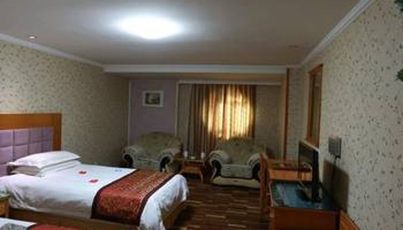 Camera - New Century Hotel Building B