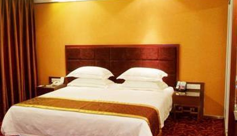 Camera - New Century Hotel Building B