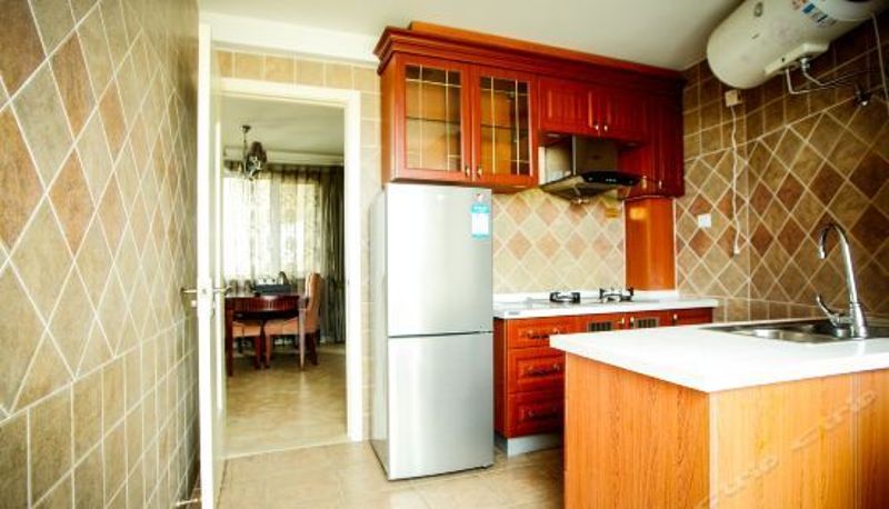 Tripla - Qinhuang International Apartment