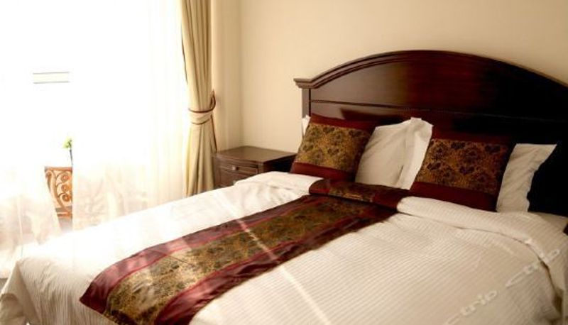 Tripla - Qinhuang International Apartment