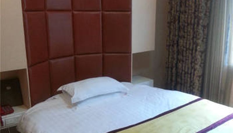 Camera - Rujia Business Hostel