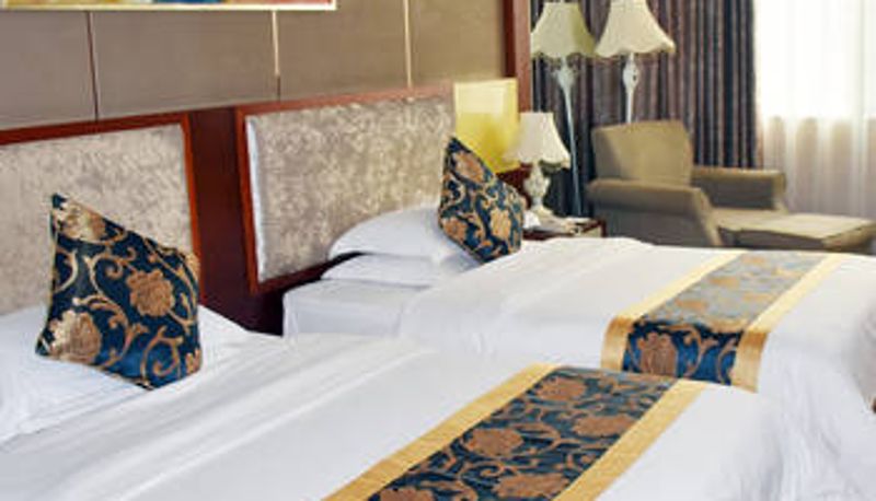 Zimmer - Huayun Business Travel Esports Hotel (Heyuan Wanlongcheng Branch)