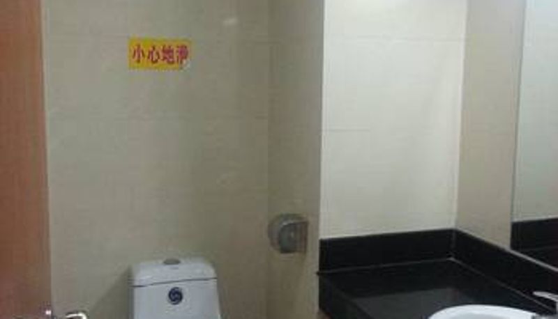 Kamer - Longcheng Hotel (Luoding Bus Terminal Branch)