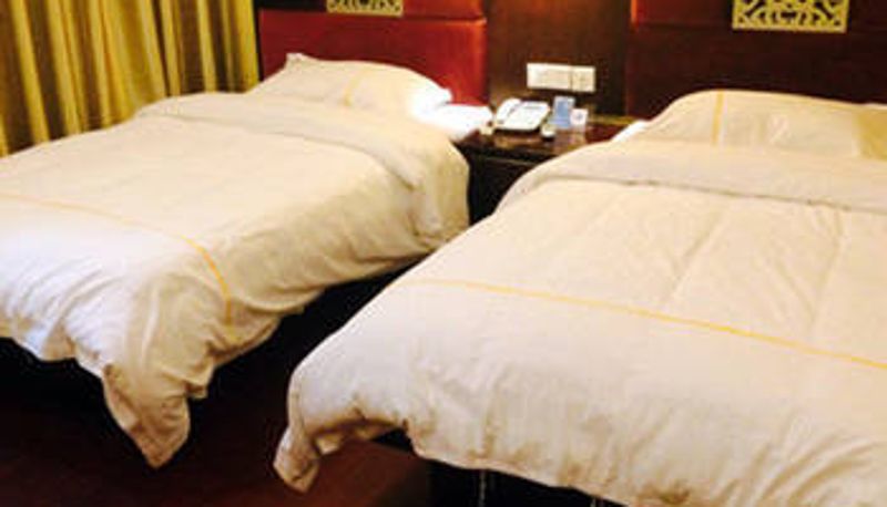 Camera - Huayue Business Hotel