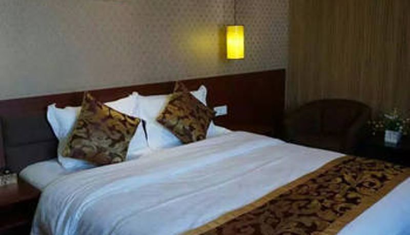 Zimmer - Hongyuan Hotel (Neijiang High Speed Rail North Station Branch)
