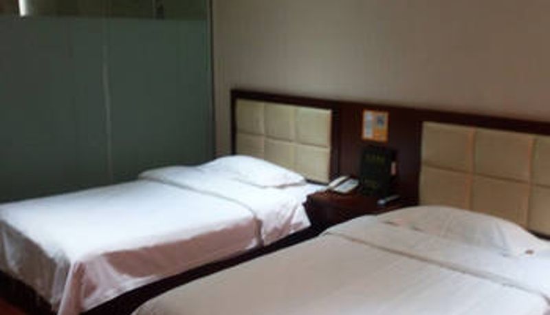 Camera - Sheraton Hot Springs Hotel