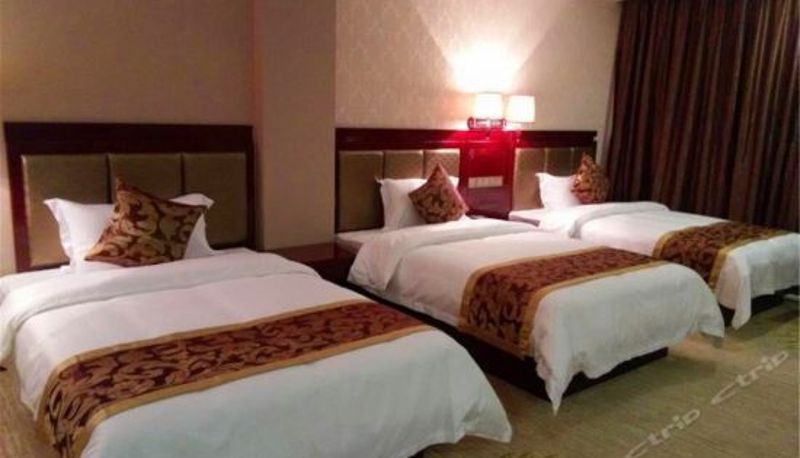 Tripla - Jingxi Global Hotel
