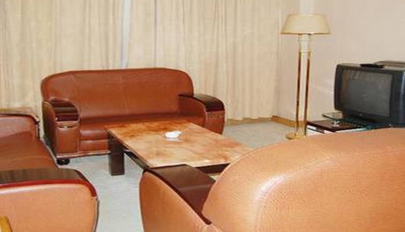 Hal - Oriental Hotel