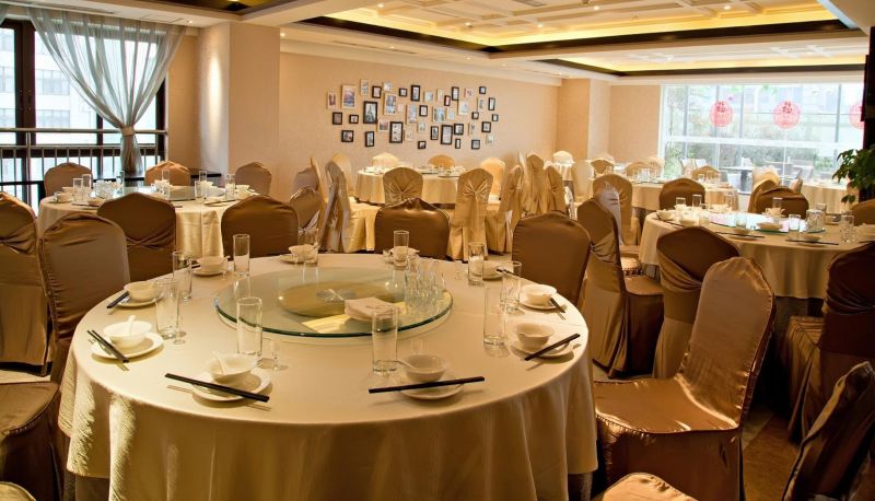 Restaurant - Oriental Hotel