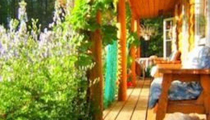 Taras - Teepee Meadows Guest Cottages
