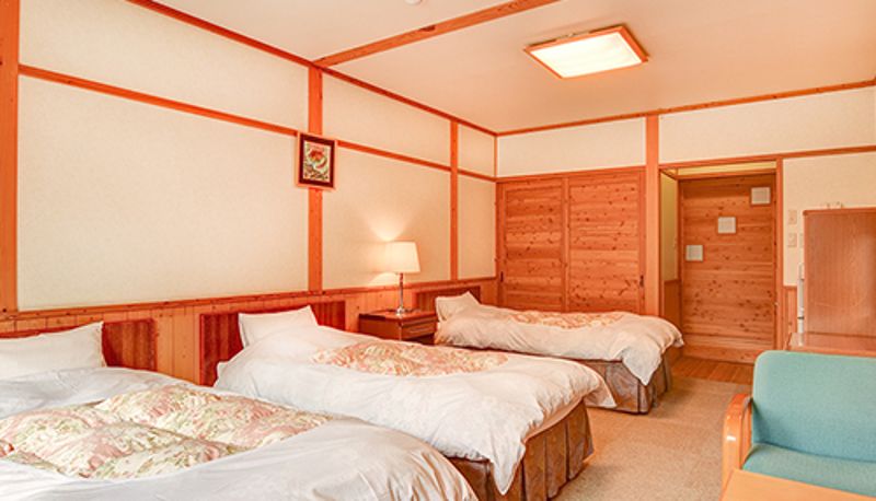 Tripla - (RYOKAN) Michi-no-Eki Shinshu Oshiba Plateau