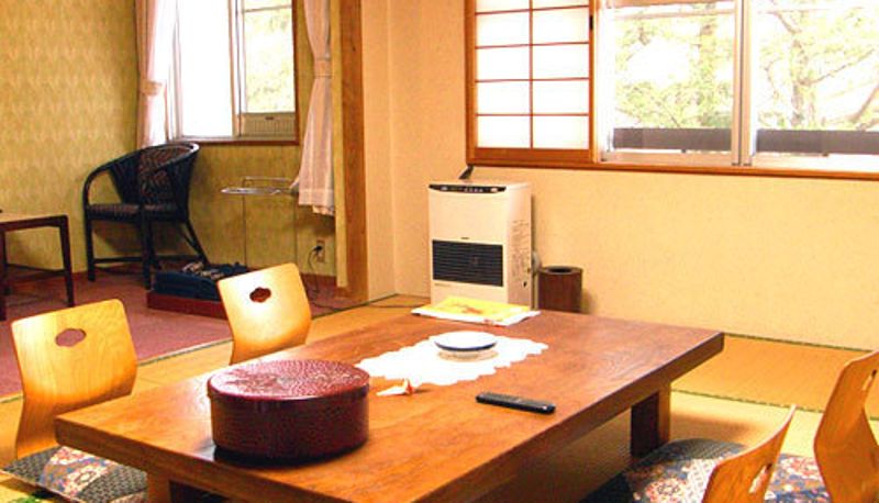 Camera standard (doppia) - (RYOKAN) Motoyu Dairotenburo Miyamaso (Fukushima)