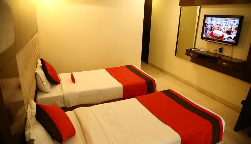 Info - Hotel Diamond Plaza