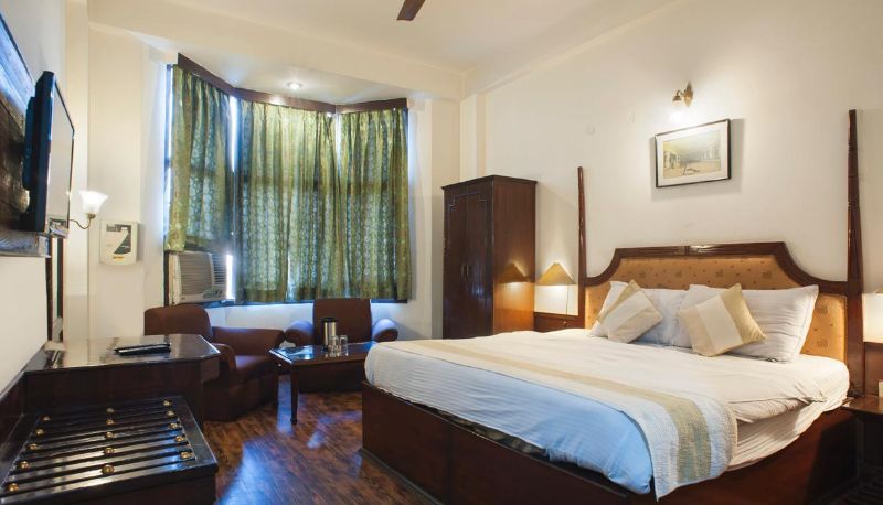 Info - Hotel Khanna Palace