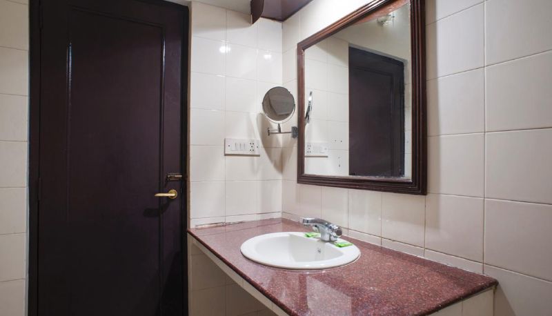 Info - Hotel Khanna Palace