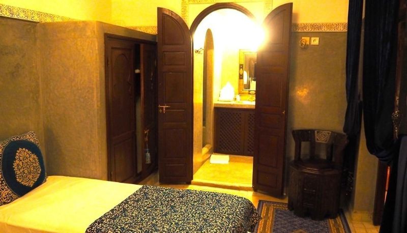 Camera standard - Riad Bachawya