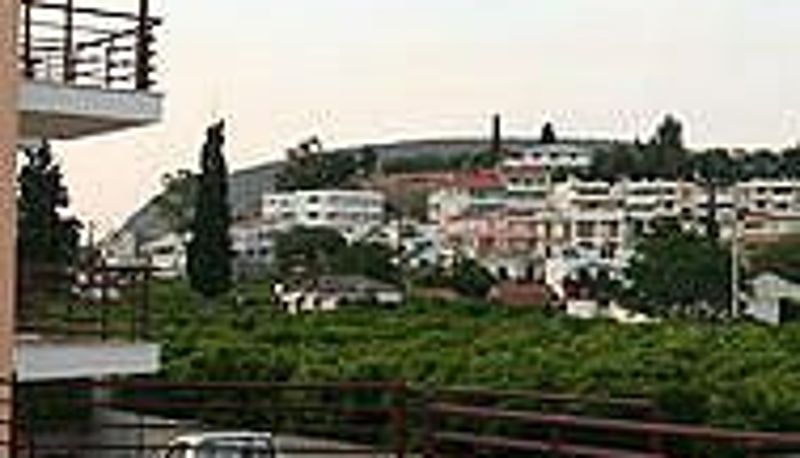 Taras - Maria's Filoxenia Suites