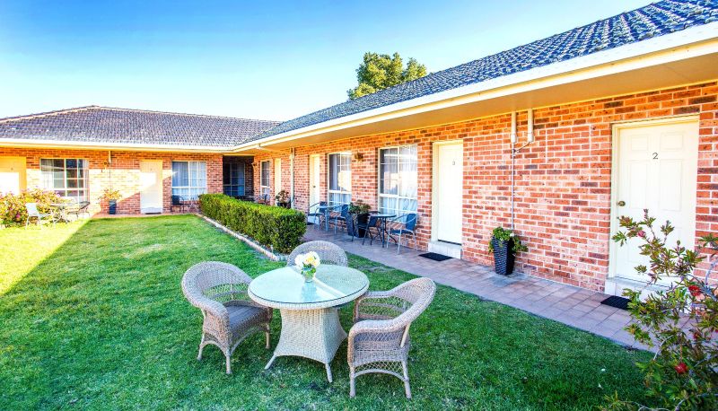 Giardino - Golden chain Aalana Motor Inn Cowra