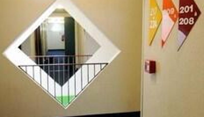 Información - Lemon Hotel Tarascon