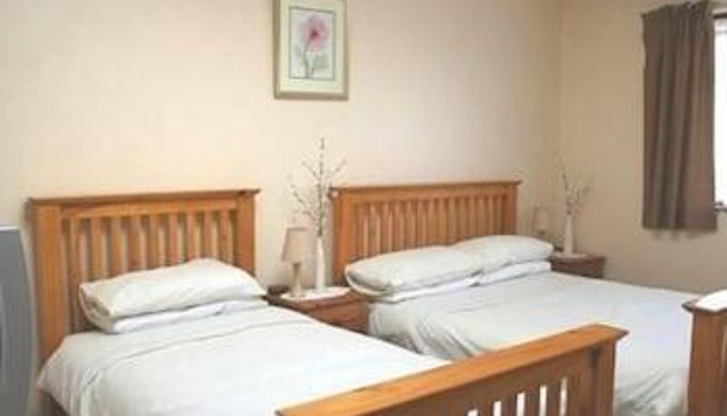 Standard room - Endeavour Hotel