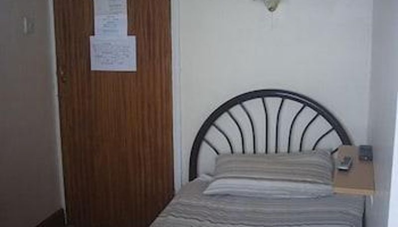 Standard room - Endeavour Hotel
