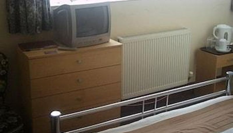 Standard room - Endeavour Hotel
