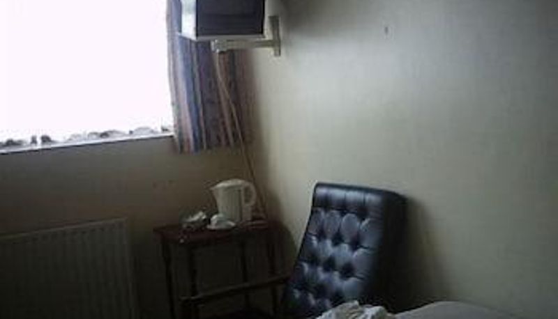 Standard room - Endeavour Hotel
