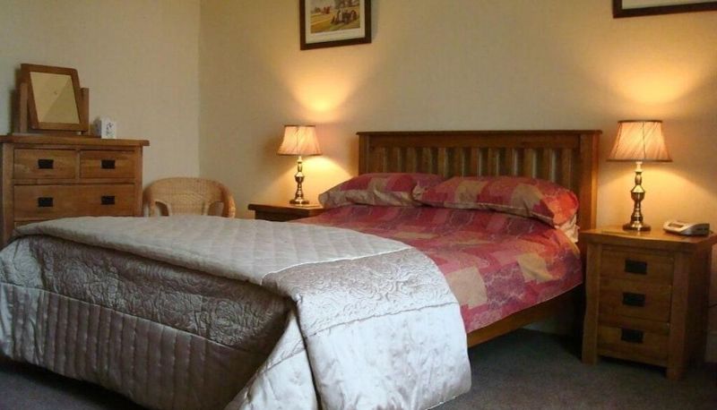 Standard room - Low Hall Farm