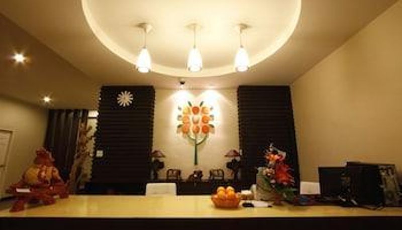 Info - Orange Tree House