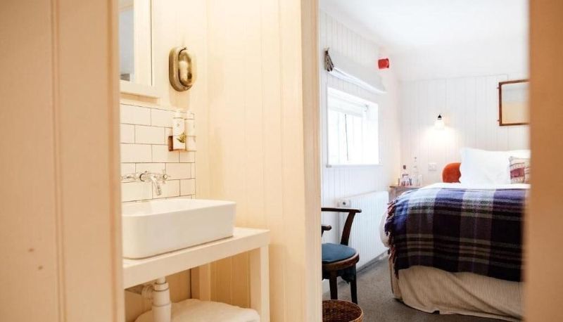 Standard room - Bel & The Dragon Cookham