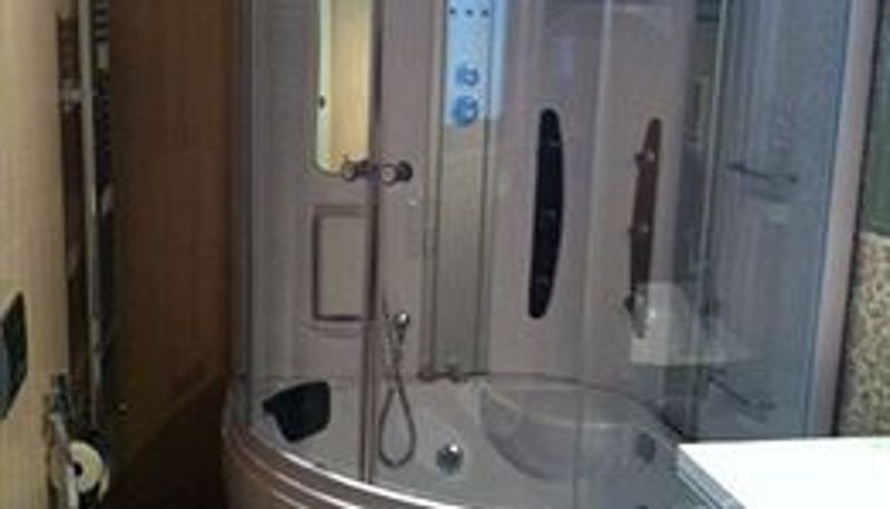 Bathroom - Aci Center Inn