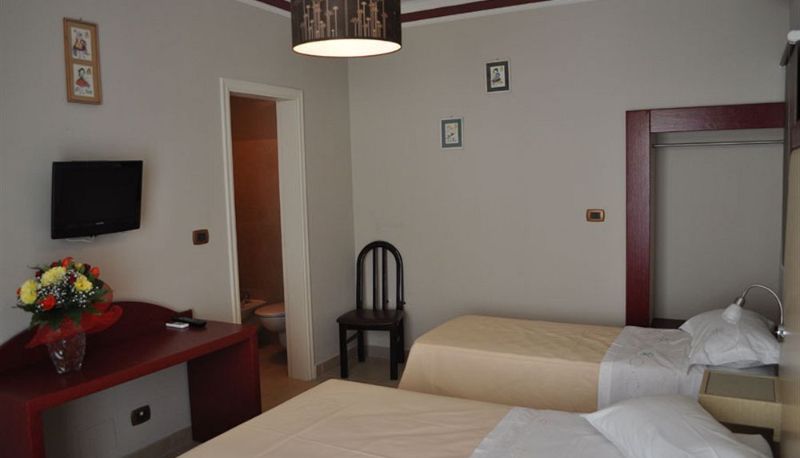 Standard room (single) - Aci Center Inn