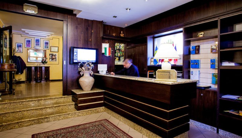 Receptie - Mannu Hotel