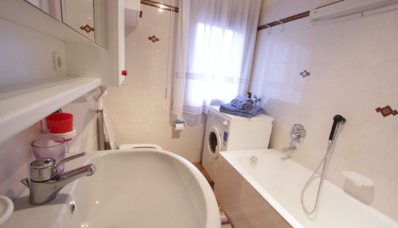 Badezimmer - Chalet Baitin