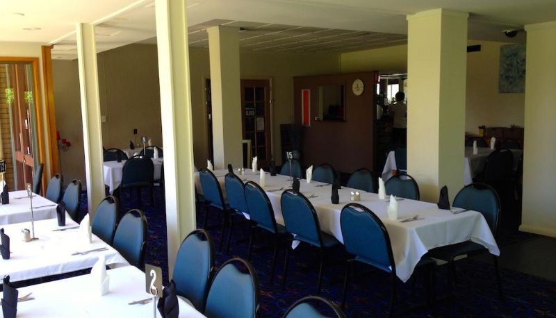 Info - Town and Country Motor Inn Forbes