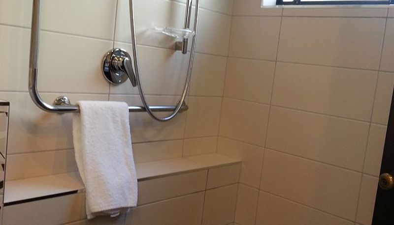 Salle de bain - Knights Inn